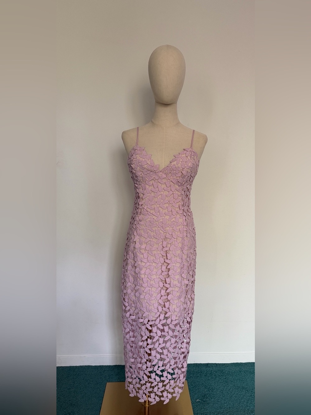 Bardot Elegant Lilac Lace Fitted Bust Midi Dress with Spaghetti Straps Sz 8